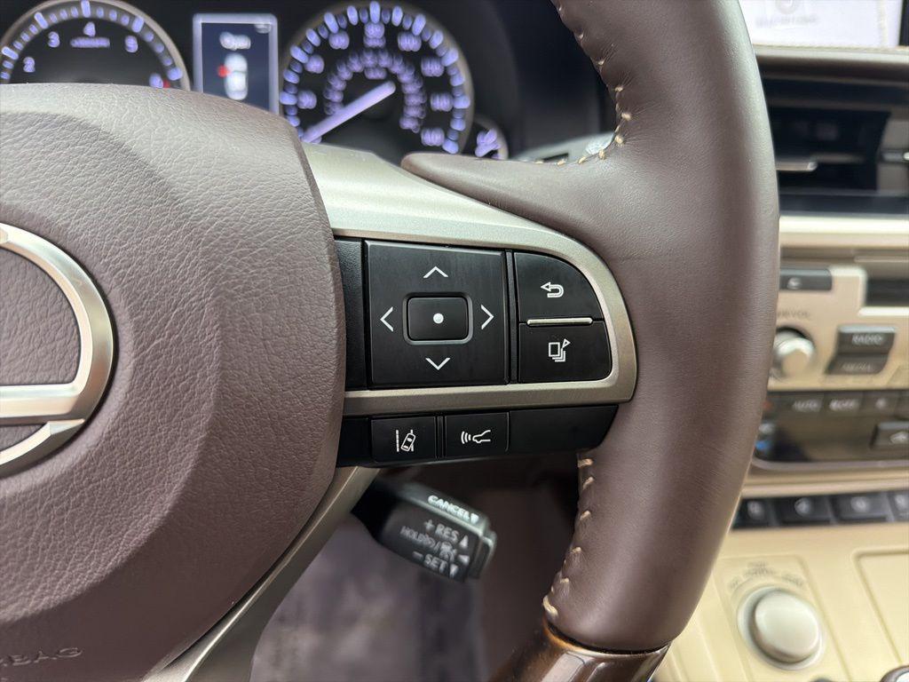 used 2018 Lexus ES 350 car, priced at $20,384