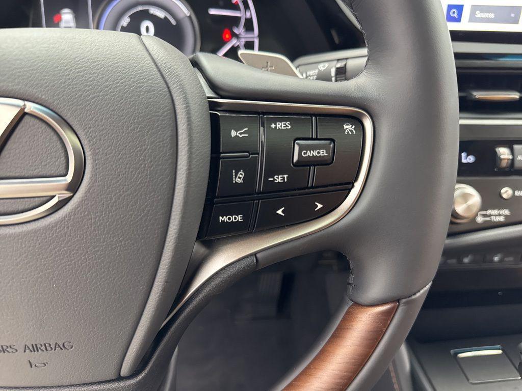 new 2025 Lexus ES 300h car, priced at $54,839