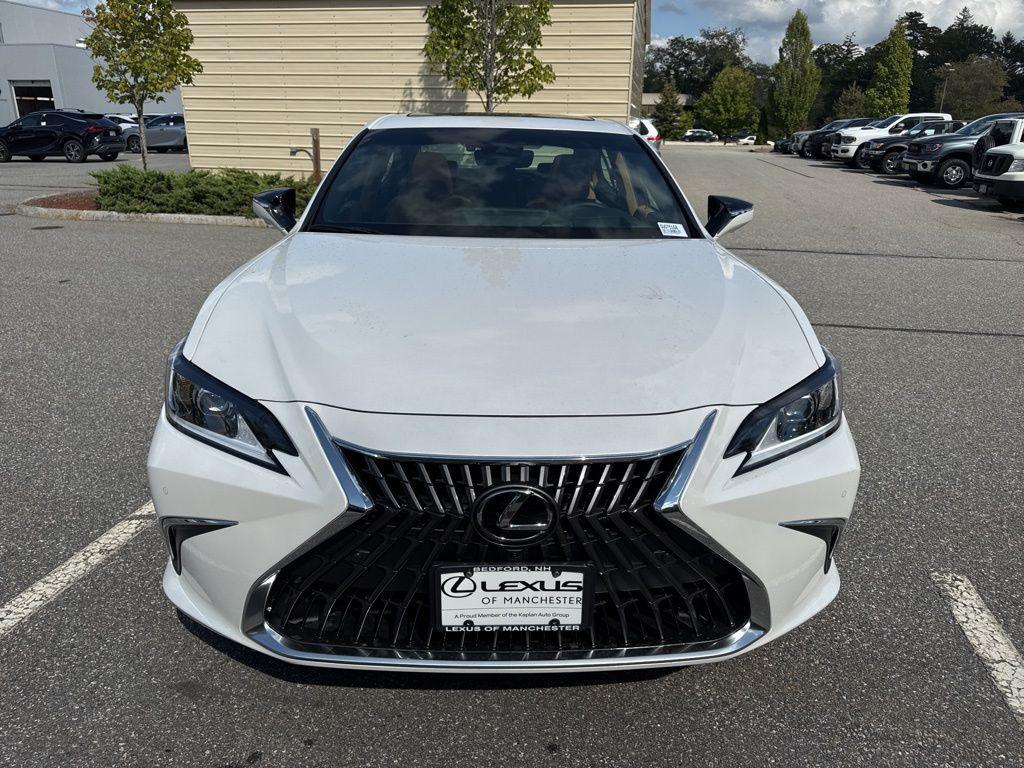 new 2025 Lexus ES 300h car, priced at $54,839