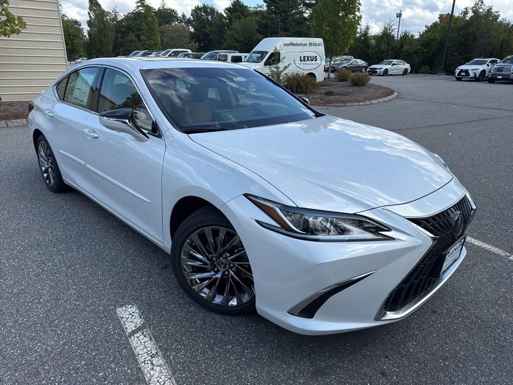 new 2025 Lexus ES 300h car, priced at $54,839