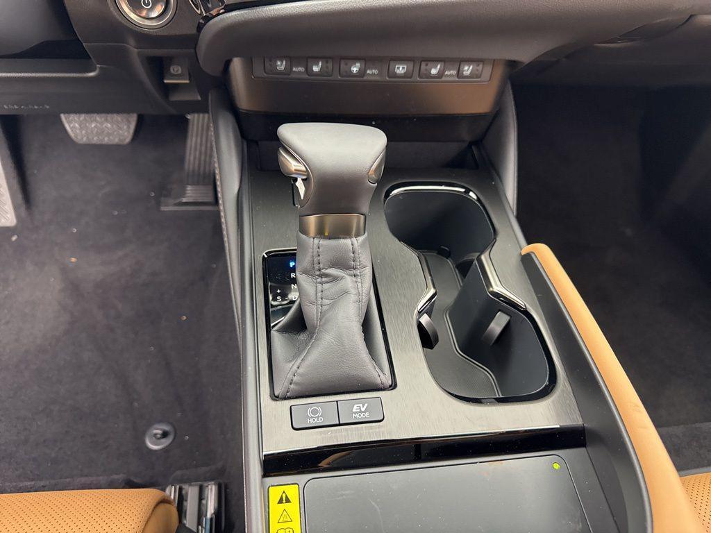 new 2025 Lexus ES 300h car, priced at $54,839