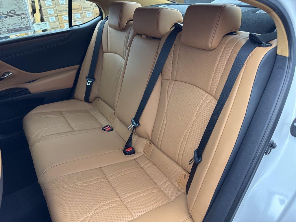new 2025 Lexus ES 300h car, priced at $54,839