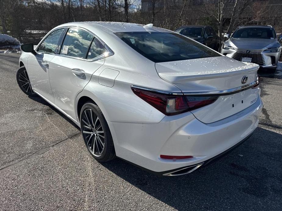 new 2025 Lexus ES 350 car, priced at $50,424