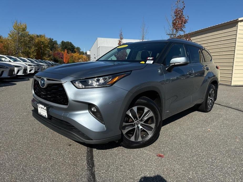 used 2020 Toyota Highlander Hybrid car, priced at $33,484