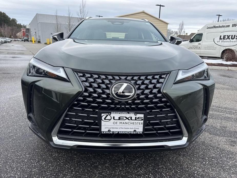 new 2025 Lexus UX 300h car, priced at $46,470