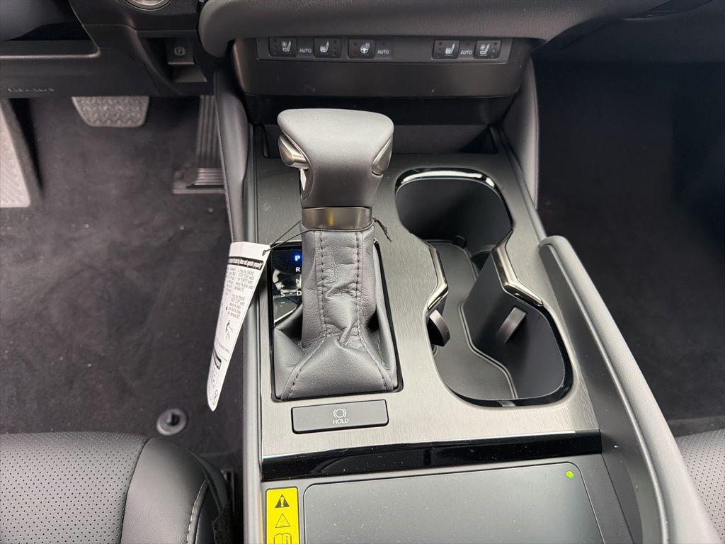 new 2025 Lexus ES 350 car, priced at $50,585