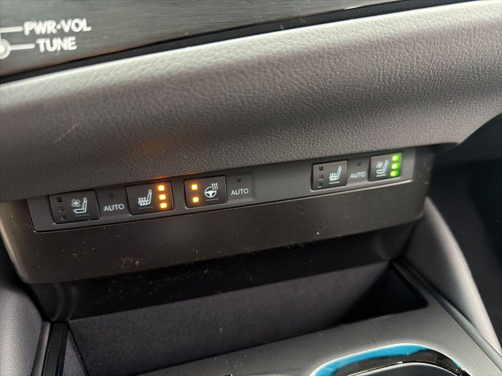 new 2025 Lexus ES 350 car, priced at $50,585