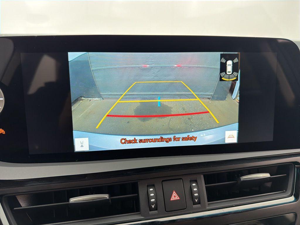 new 2025 Lexus ES 350 car, priced at $50,585