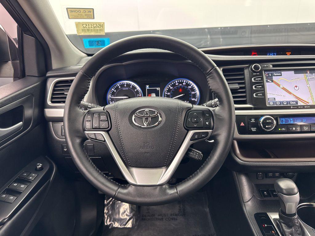 used 2017 Toyota Highlander car, priced at $24,984