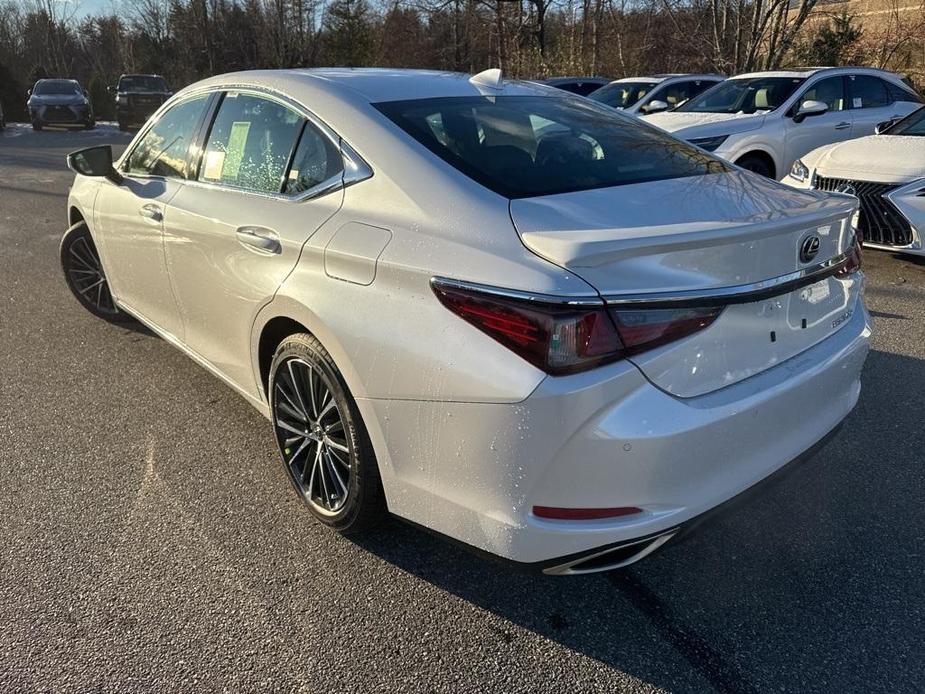 new 2025 Lexus ES 350 car