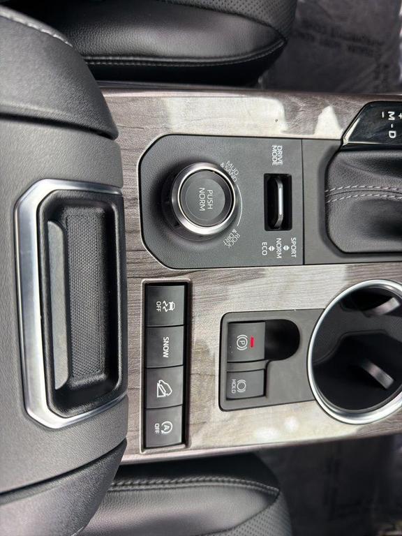used 2022 Toyota Highlander car, priced at $41,284