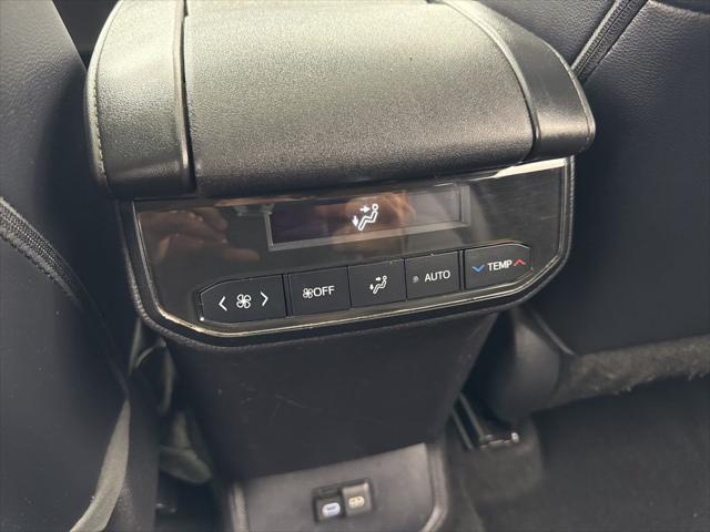 used 2023 Toyota Highlander Hybrid car, priced at $38,584