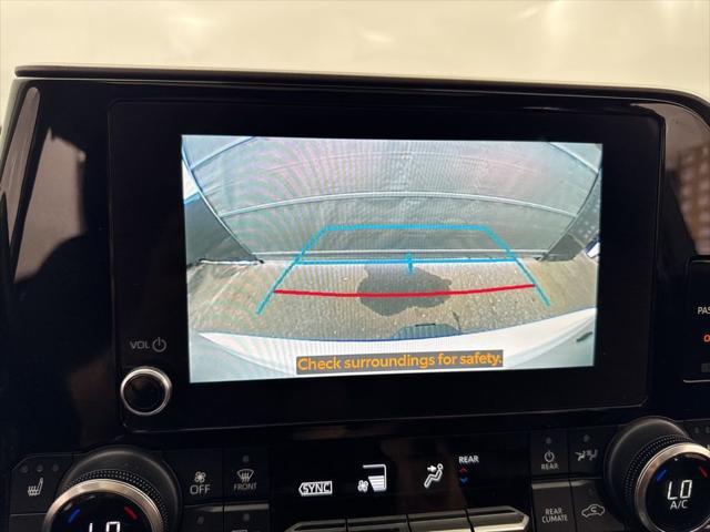 used 2023 Toyota Highlander Hybrid car, priced at $38,584