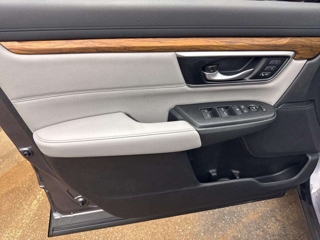 used 2017 Honda CR-V car, priced at $20,484