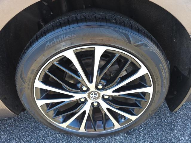 used 2018 Toyota Camry car, priced at $21,998