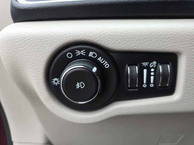 used 2019 Chrysler Pacifica car, priced at $13,495