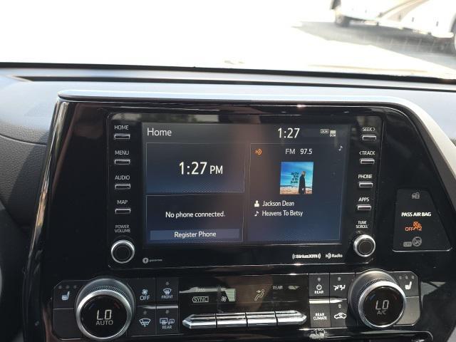 used 2022 Toyota Highlander car, priced at $38,998
