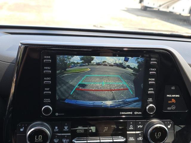 used 2022 Toyota Highlander car, priced at $38,998