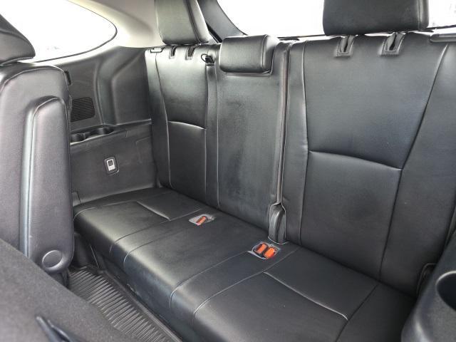 used 2022 Toyota Highlander car, priced at $37,998