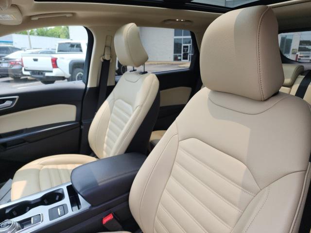 used 2022 Ford Edge car, priced at $27,639