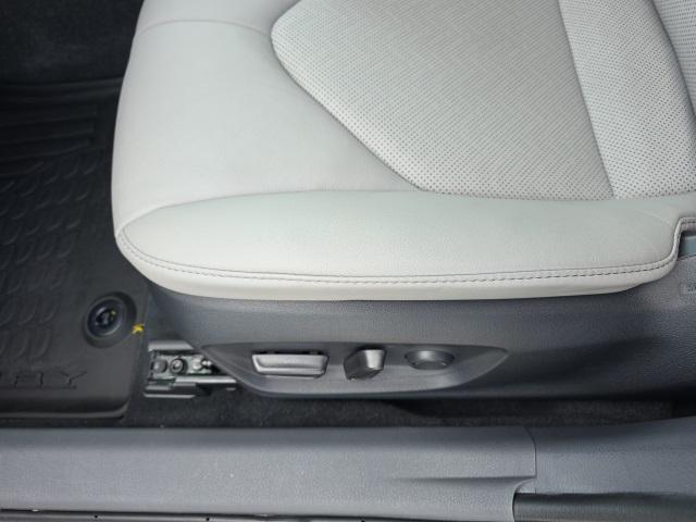 used 2024 Toyota Camry Hybrid car, priced at $32,210