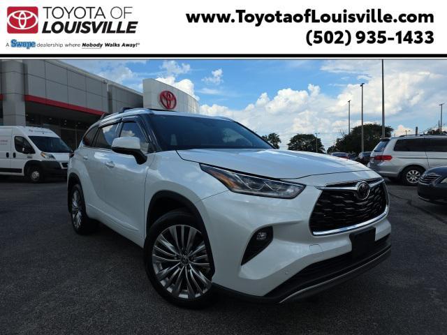 used 2022 Toyota Highlander car, priced at $45,998