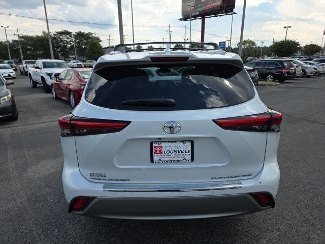 used 2022 Toyota Highlander car, priced at $45,998