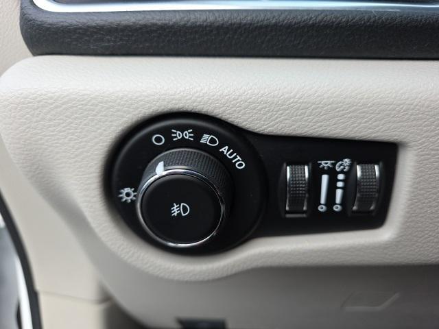 used 2020 Chrysler Pacifica car, priced at $20,998