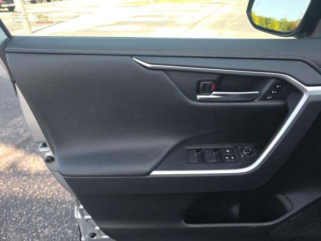 used 2019 Toyota RAV4 Hybrid car, priced at $25,796