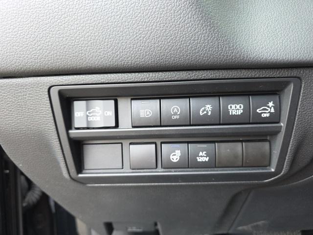 used 2022 Toyota Tundra car, priced at $43,372