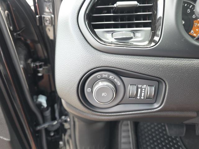 used 2022 Jeep Renegade car, priced at $22,998