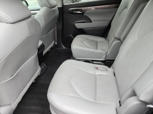 used 2023 Toyota Highlander car, priced at $46,152