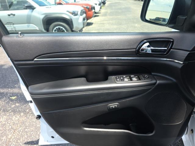 used 2021 Jeep Grand Cherokee car, priced at $31,875