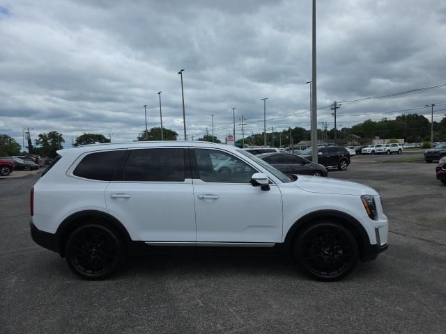 used 2022 Kia Telluride car, priced at $31,667