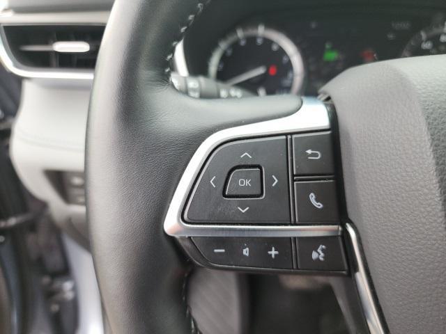 used 2021 Toyota Highlander car, priced at $39,544