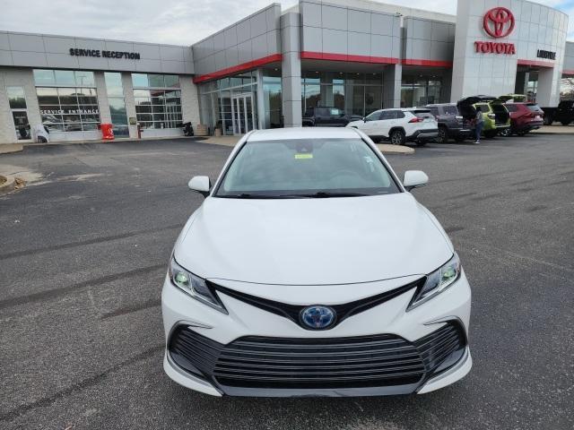 used 2021 Toyota Camry Hybrid car, priced at $28,585