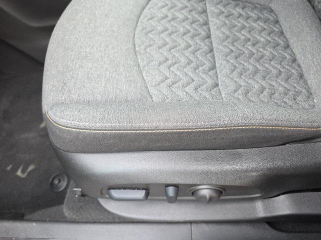 used 2022 Chevrolet Equinox car, priced at $22,998
