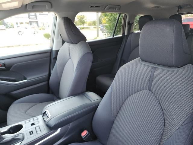 used 2023 Toyota Highlander car, priced at $34,968