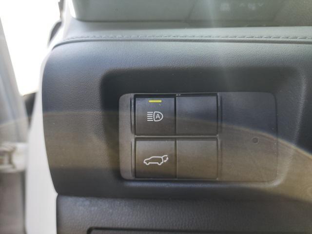 used 2021 Toyota Highlander car, priced at $36,484