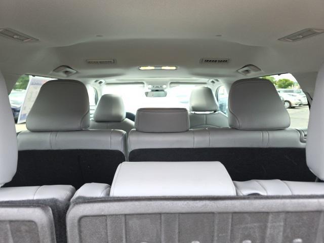 used 2024 Toyota Highlander car, priced at $43,998