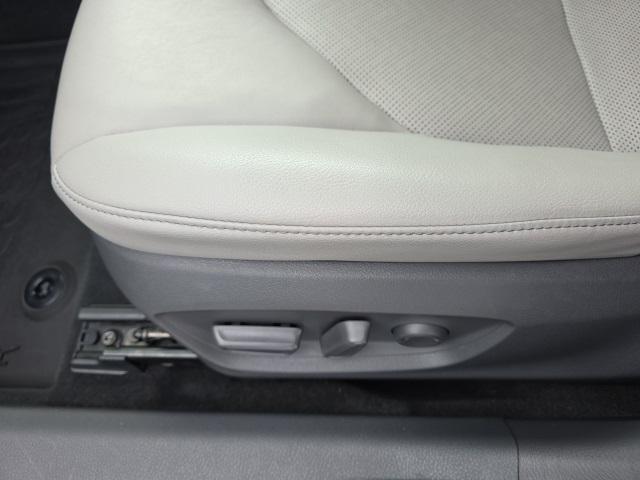 used 2021 Toyota Camry Hybrid car, priced at $26,994