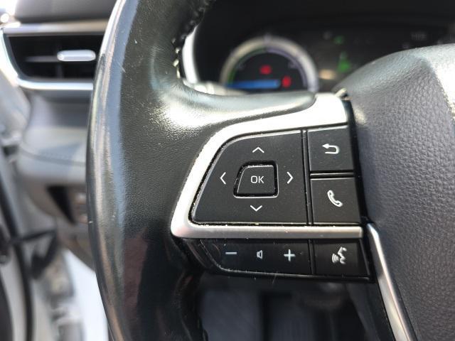 used 2022 Toyota Highlander Hybrid car, priced at $41,923