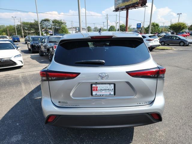 used 2023 Toyota Highlander car, priced at $34,715