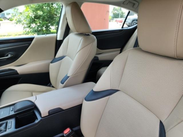 used 2020 Lexus ES 350 car, priced at $34,998
