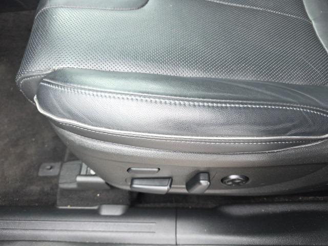used 2022 Hyundai Santa Fe car, priced at $30,498