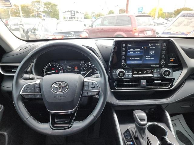 used 2021 Toyota Highlander car, priced at $36,940