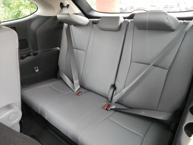used 2020 Toyota Highlander car, priced at $34,728