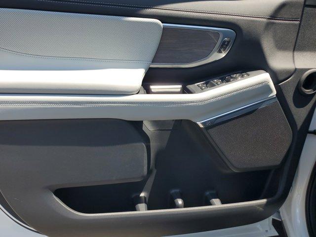 new 2025 Ford Expedition car, priced at $83,150