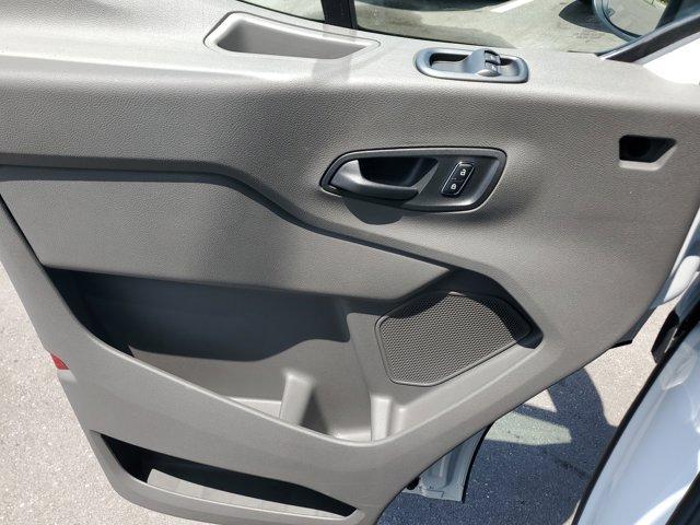 new 2025 Ford Transit-250 car