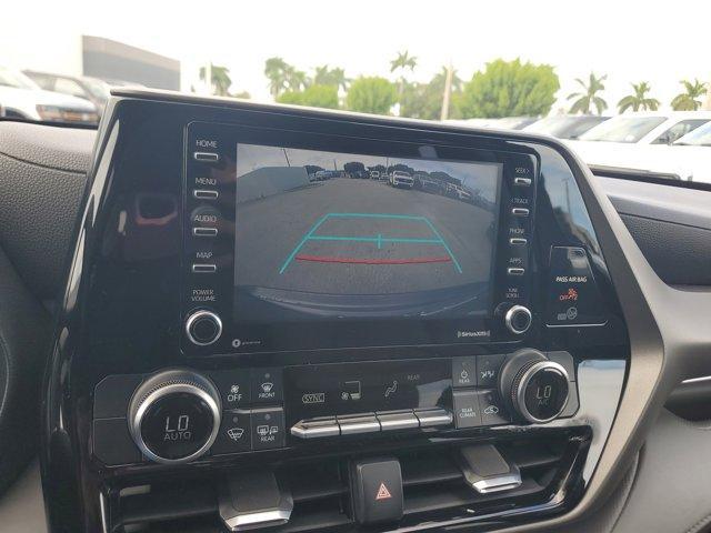 used 2020 Toyota Highlander car, priced at $25,880